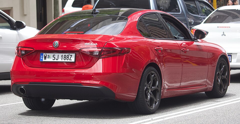 Alfa Romeo Giulia 952