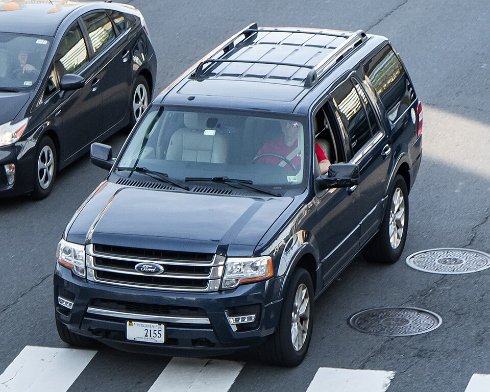Ford Expedition U324