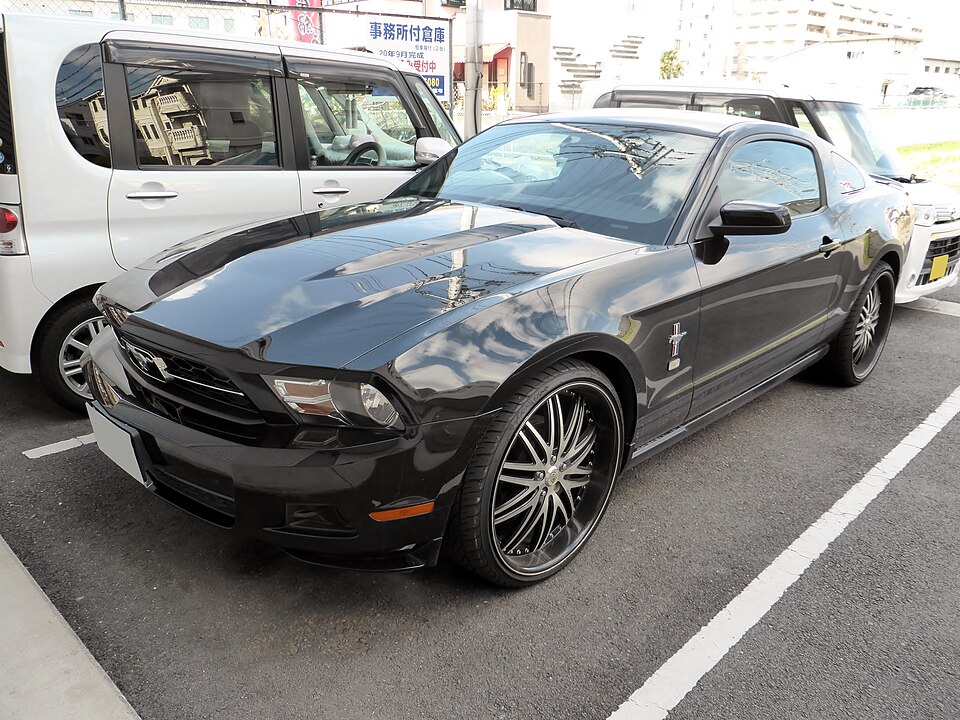 Ford Mustang S197