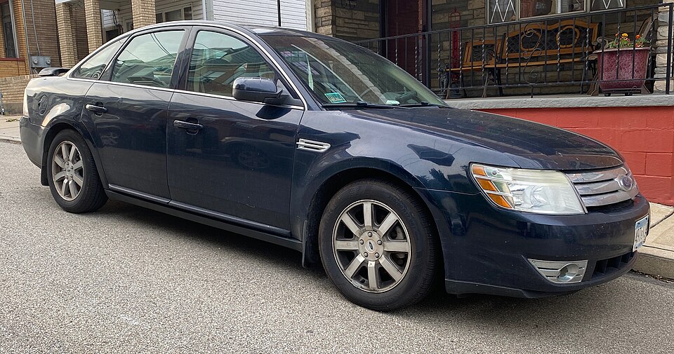 Ford Taurus D258