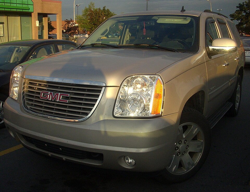GMC Yukon GMT900