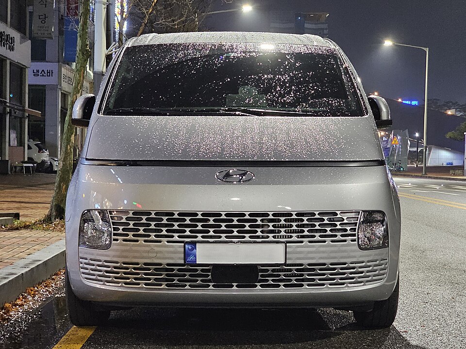 Hyundai Staria