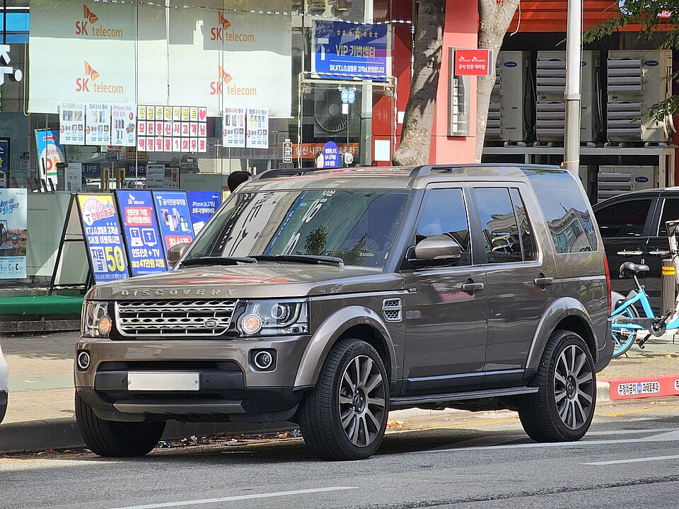 Land Rover LR4 L319