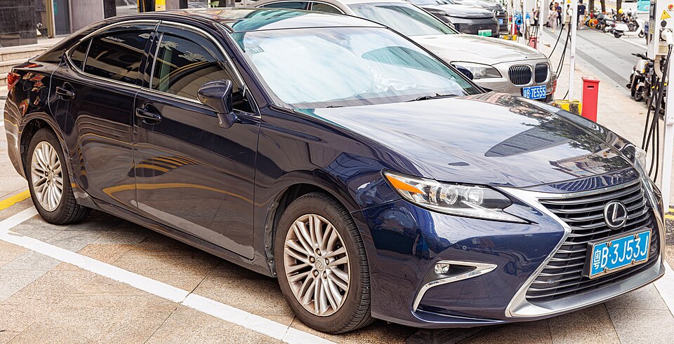 Lexus ES XV60