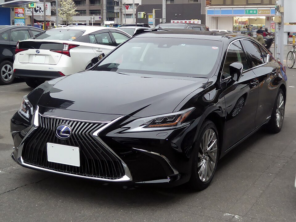 Lexus ES