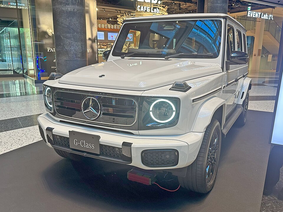 Mercedes-Benz G-Class W465