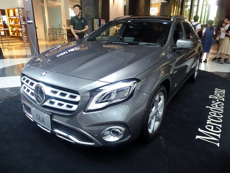 Mercedes-Benz GLA X156