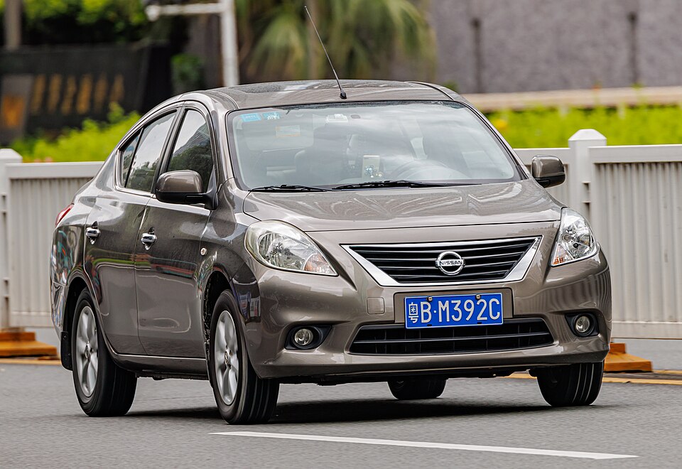 Nissan Sunny N17