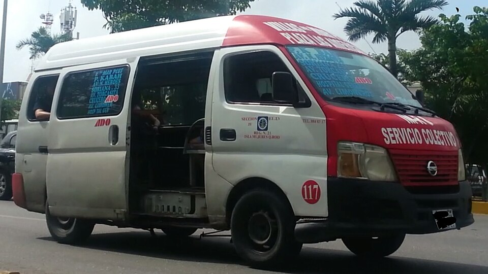 Nissan Urvan E25