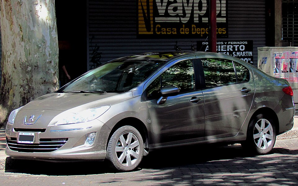 Peugeot 408