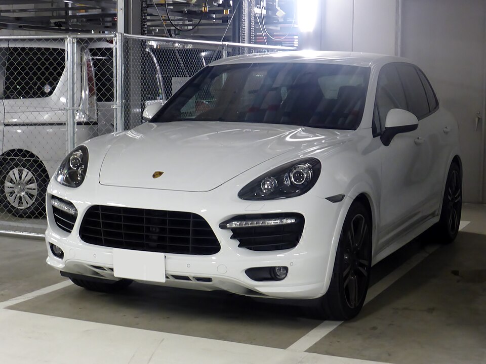 Porsche Cayenne 958