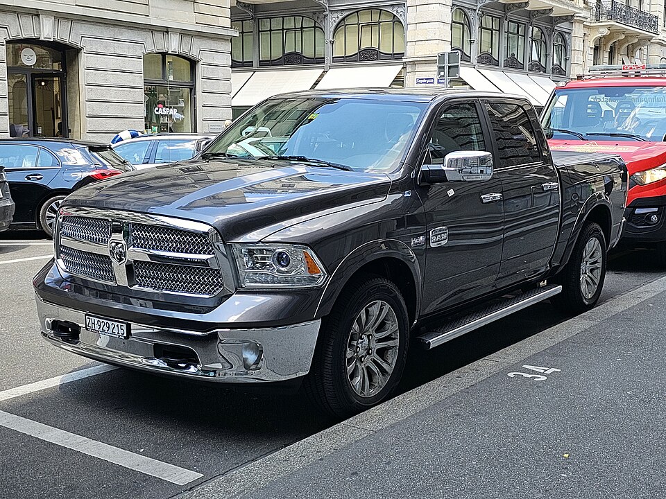 RAM 1500 DS