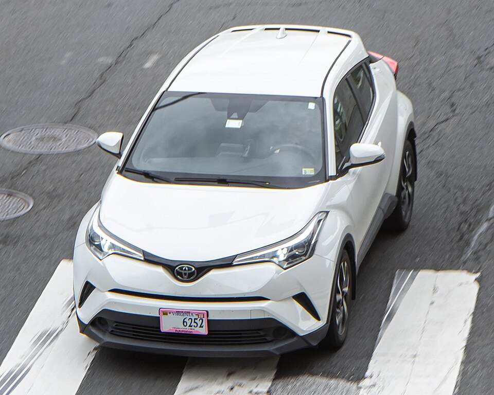 Toyota C-HR AX10