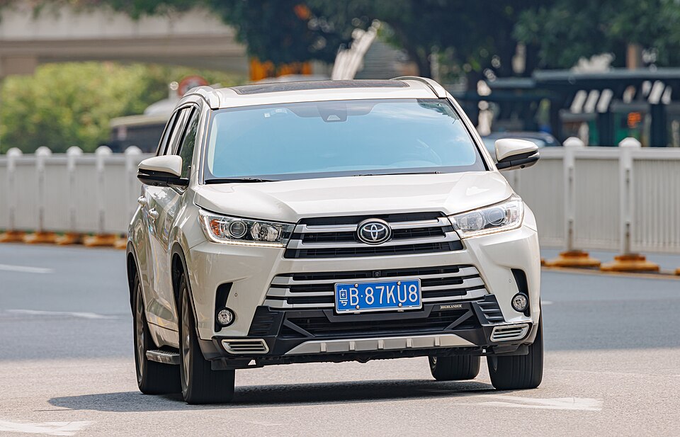 Toyota Highlander XU50