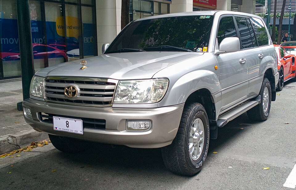 Toyota Land Cruiser J100