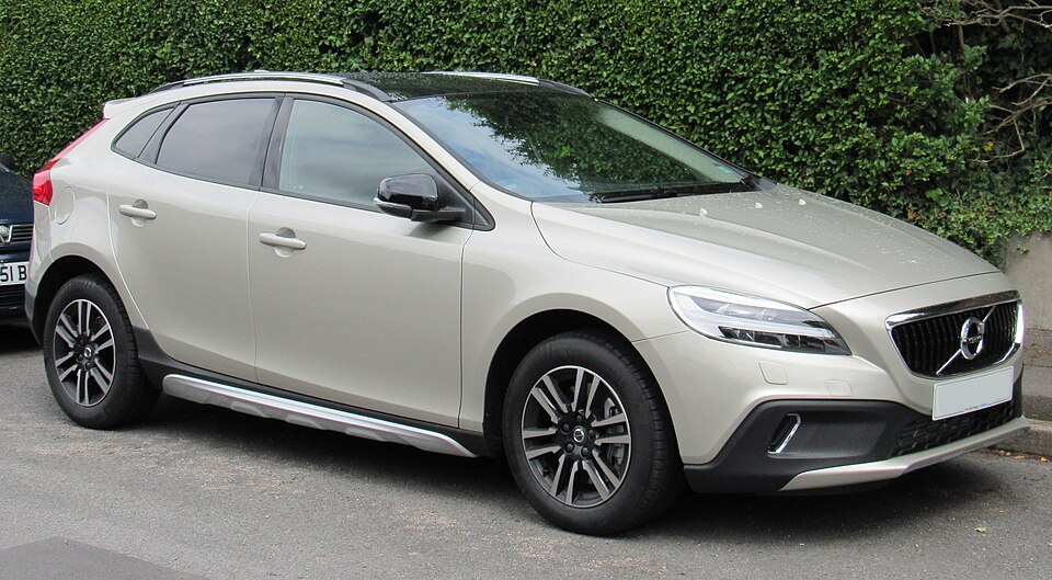 Volvo V40 2nd gen